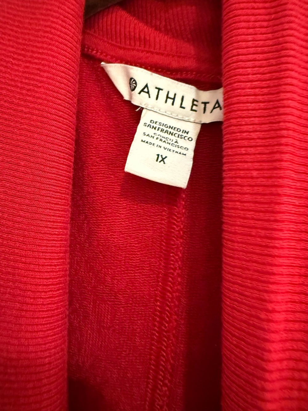 ATHLETA Pranayama Restore Wrap In Red size 1X EUC - Picture 2 of 3